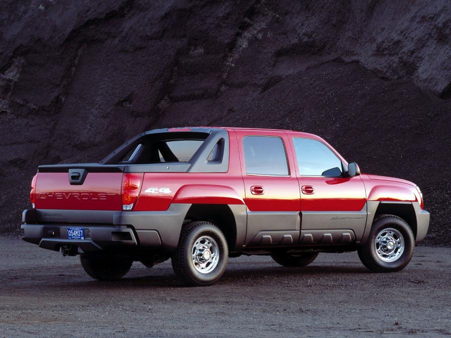  Chevrolet Avalanche 2002 года  (фото 2 из 93)